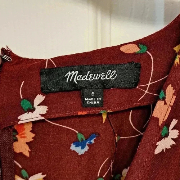 Madewell Floral  Romper Burgandy Size 6 Carnations Short Flutter Sleeve - Picture 9 of 16